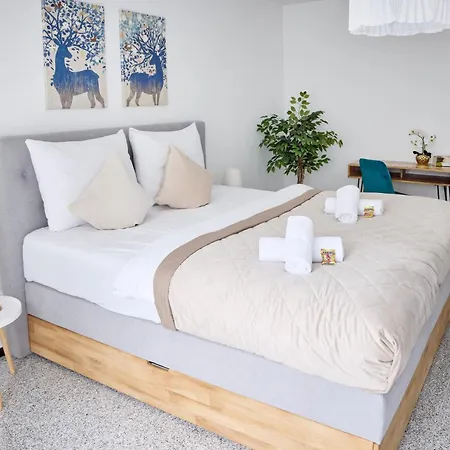 Idee Living: Penthouse Apartment Mit Parkplatz Weinheim Buitenkant foto