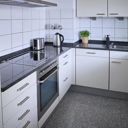 Idee Living: Penthouse Apartment Mit Parkplatz Weinheim Buitenkant foto