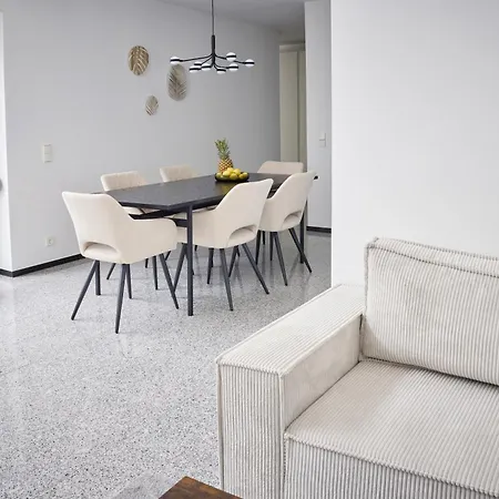 Idee Living: Penthouse Apartment Mit Parkplatz Weinheim Buitenkant foto